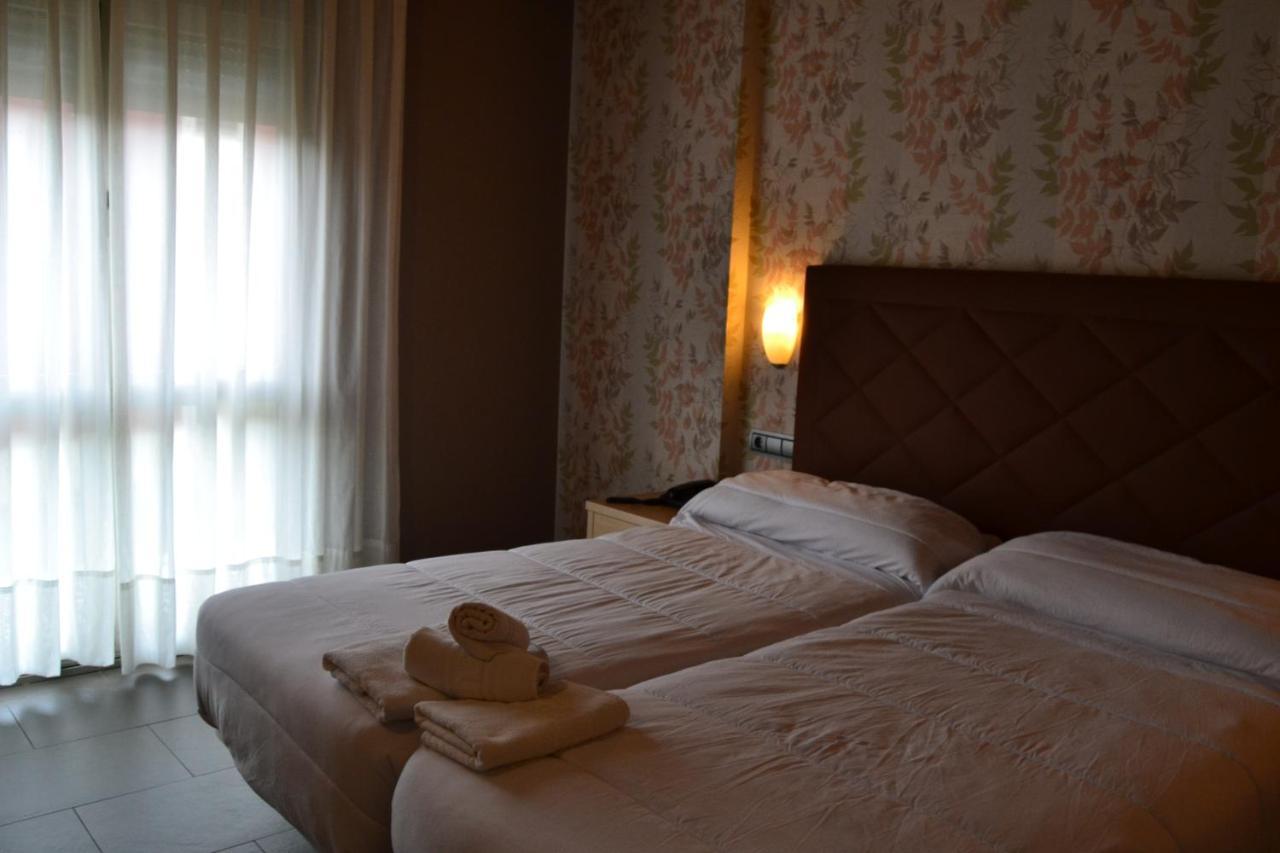Onís Apartamentos Spa Cueto מראה חיצוני תמונה