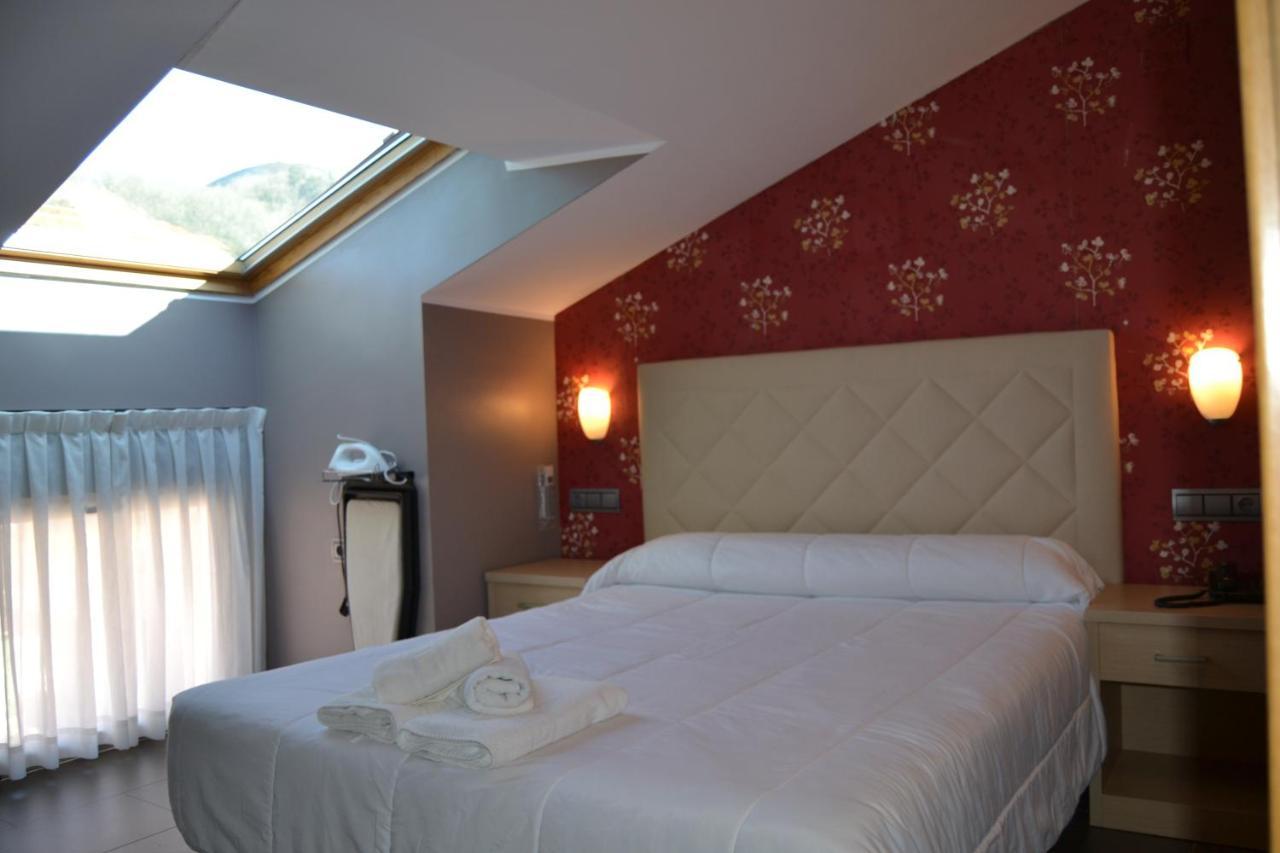 Onís Apartamentos Spa Cueto מראה חיצוני תמונה