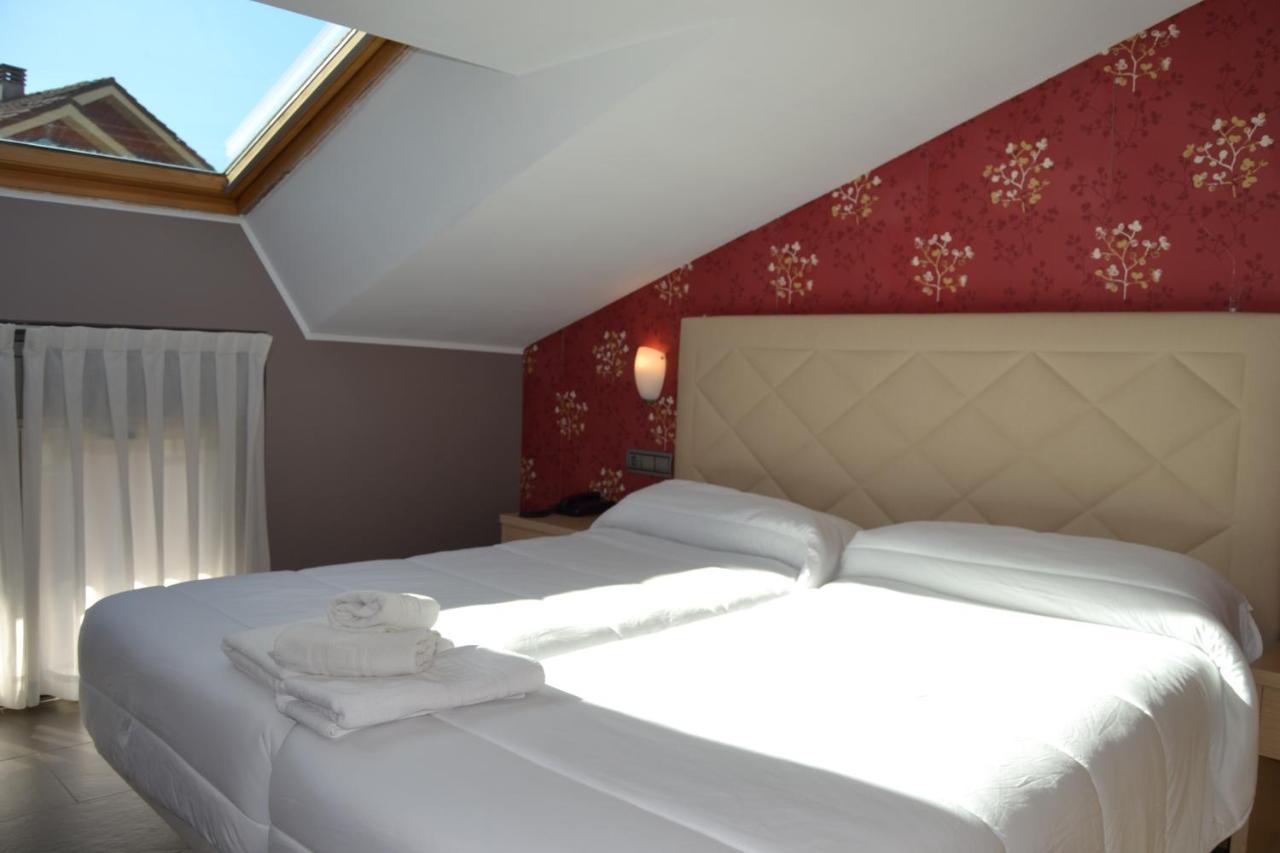 Onís Apartamentos Spa Cueto מראה חיצוני תמונה