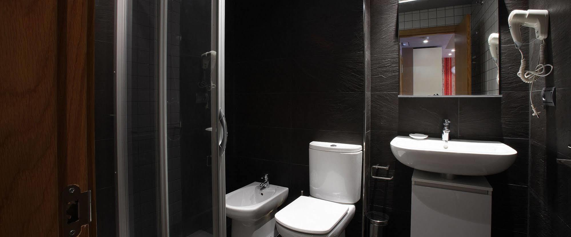 Onís Apartamentos Spa Cueto מראה חיצוני תמונה
